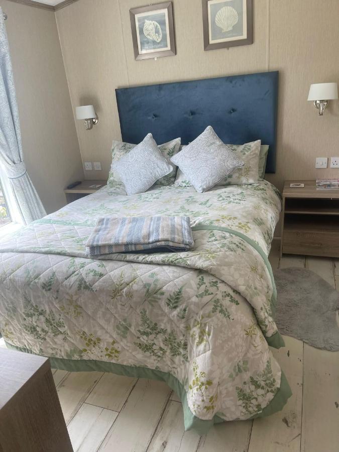 Fern Lodge With Hot Tub Stonham Aspall المظهر الخارجي الصورة